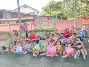 วันที่ 13 กรกฎาคม 2566 โครงการภูมิปัญญาท้องถิ่นไทยร่วมใจพัฒนาเด็กเล็ก กิจกรรม ดนตรีไทย ศูนย์พัฒนาเด็กเล็กบ้านตะปัน-รังกาสามัคคี